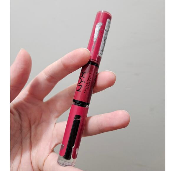 NYX Shine Loud Goal Getter Gloss Lip Color - Picture 1 of 6
